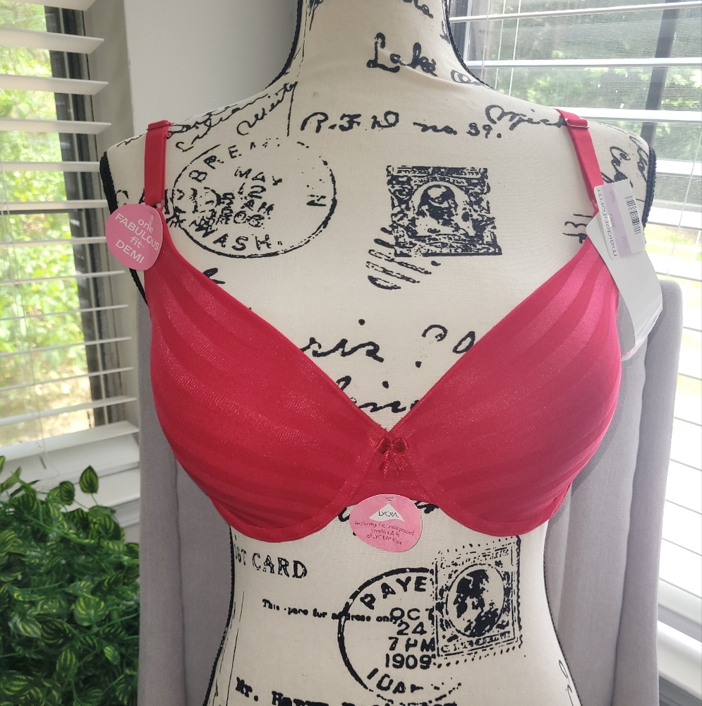 Red Demi Bra Lycra Size 38D NEW
